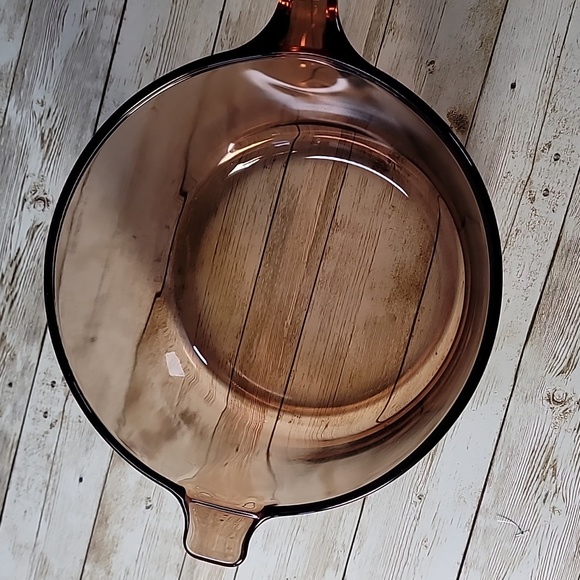 PYREX Corning Vision Amber Large 2.5L 2.6Q Covered Sauce Pan with Lid - Picture 4 of 10